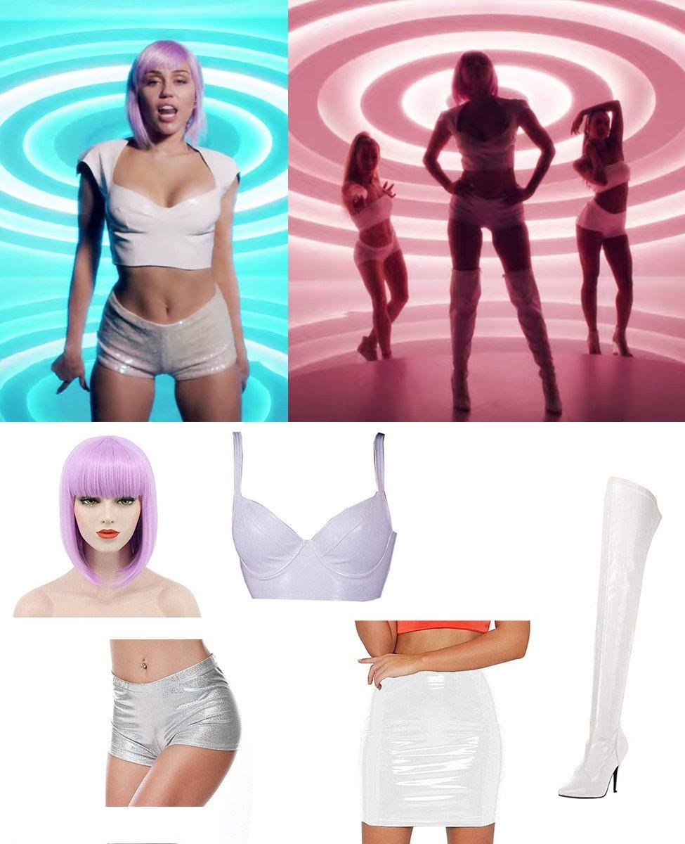 Ashley O Black Mirror Cosplay Guide: Ultimate Pop Star Costume 1 Ashley O Black Mirror Cosplay Guide: Ultimate Pop Star Costume