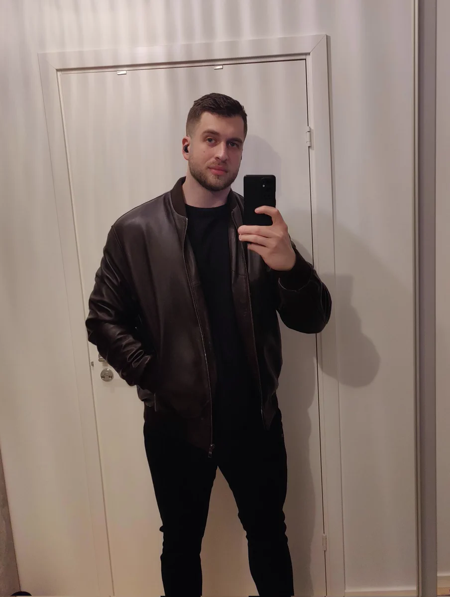 DIY Niko Bellic Costume Guide: Grand Theft Auto 4 Cosplay 15 DIY Niko Bellic Costume Guide: Grand Theft Auto 4 Cosplay